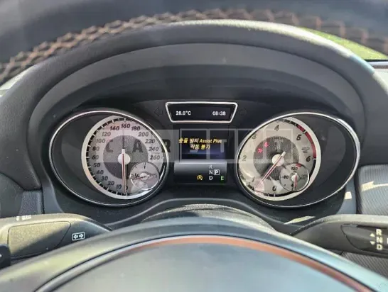 Photo 2 of 47: 2015 Mercedes-Benz CLA200 CDI — Korean insurance auction