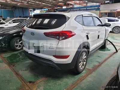 Photo 1 of 8: 2015 Hyundai Tucson TL 2.0, VIN KMHJ381ABGU049340 — Korean insurance auction