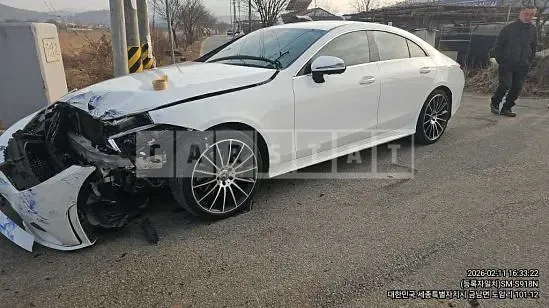 Photo 2 of 6: 2019 Mercedes-Benz CLS450 4Matic — Korean insurance auction
