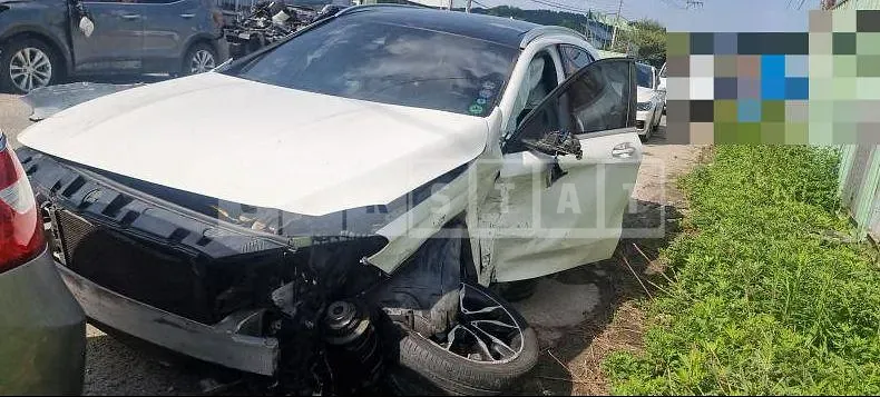 Photo 2 of 8: 2018 Mercedes-Benz GLA250 4Matic — Korean insurance auction