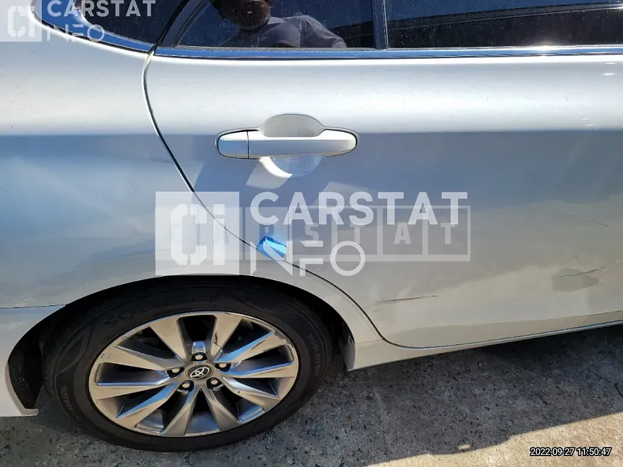 Photo 2 of 16: 2016 Toyota Camry — Korean insurance auction
