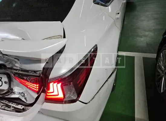 Photo 2 of 38: 2019 Lexus ES300h — Korean insurance auction