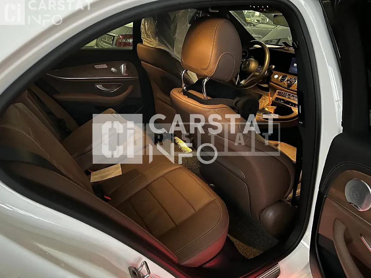 Photo 2 of 37: 2021 Mercedes-Benz E300e 4Matic, VIN W1KZF5EBXMA892793 — Korean insurance auction
