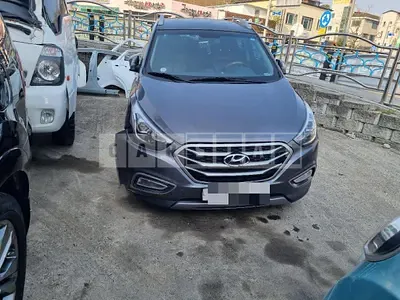 Photo 1 of 9: 2014 Hyundai Tucson ix — Korean insurance auction