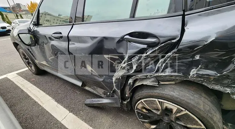Photo 2 of 29: 2023 BMW iX3 M Sport — Korean insurance auction