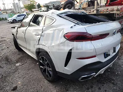 Photo 1 of 17: 2021 BMW X6 xDrive30d — Korean insurance auction