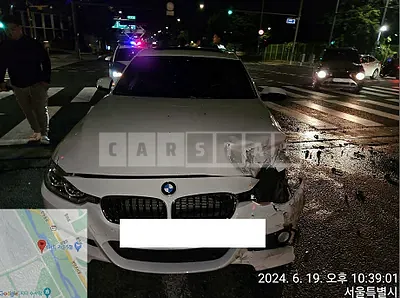 Photo 1 of 12: 2017 BMW 320i — Korean insurance auction