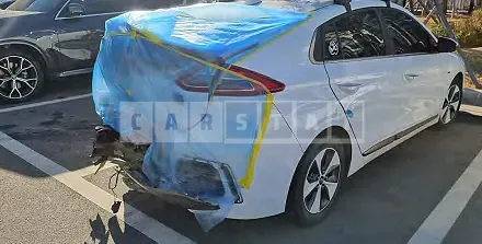 Photo 2 of 8: 2018 Hyundai Modern Ionic Electric, VIN KMHC051HFJU027983 — Korean insurance auction