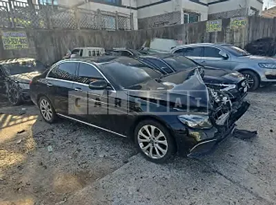 Photo 1 of 27: 2019 Mercedes-Benz E220d 4Matic — Korean insurance auction