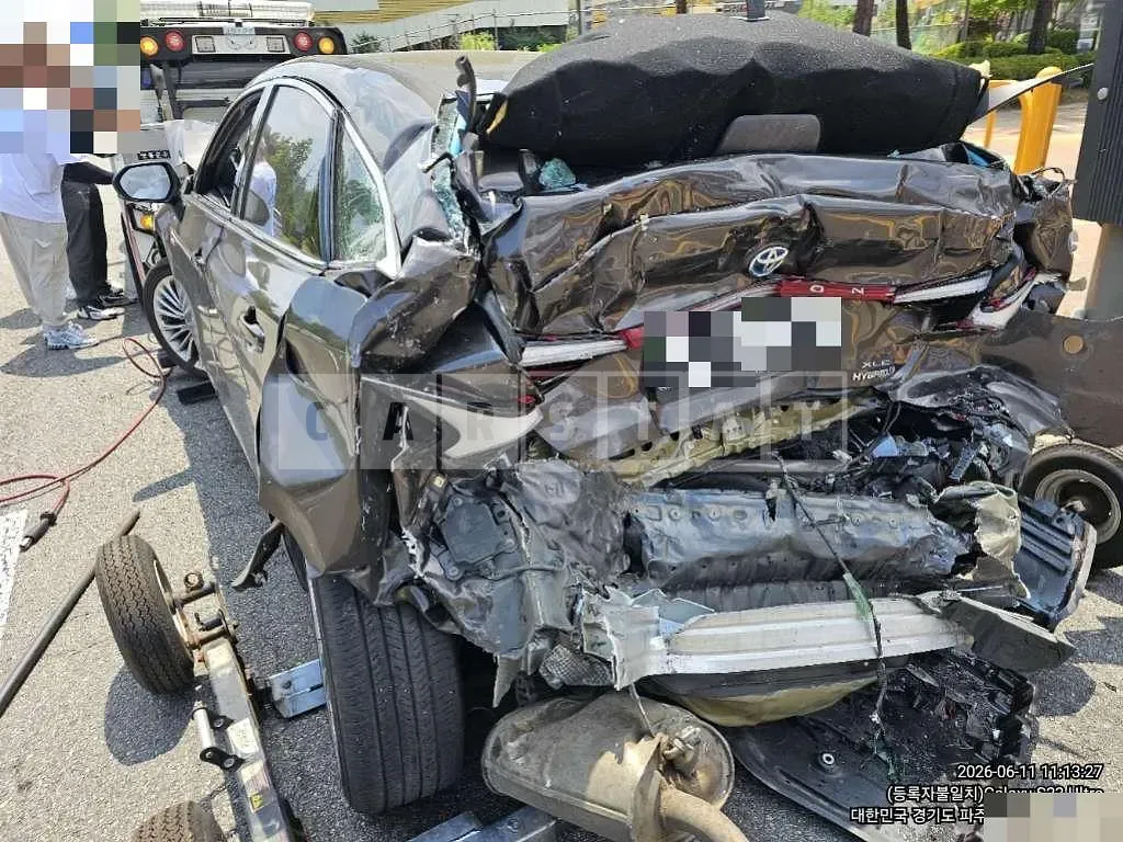 Photo 2 of 56: 2019 Toyota Avalon Hybrid — Korean insurance auction