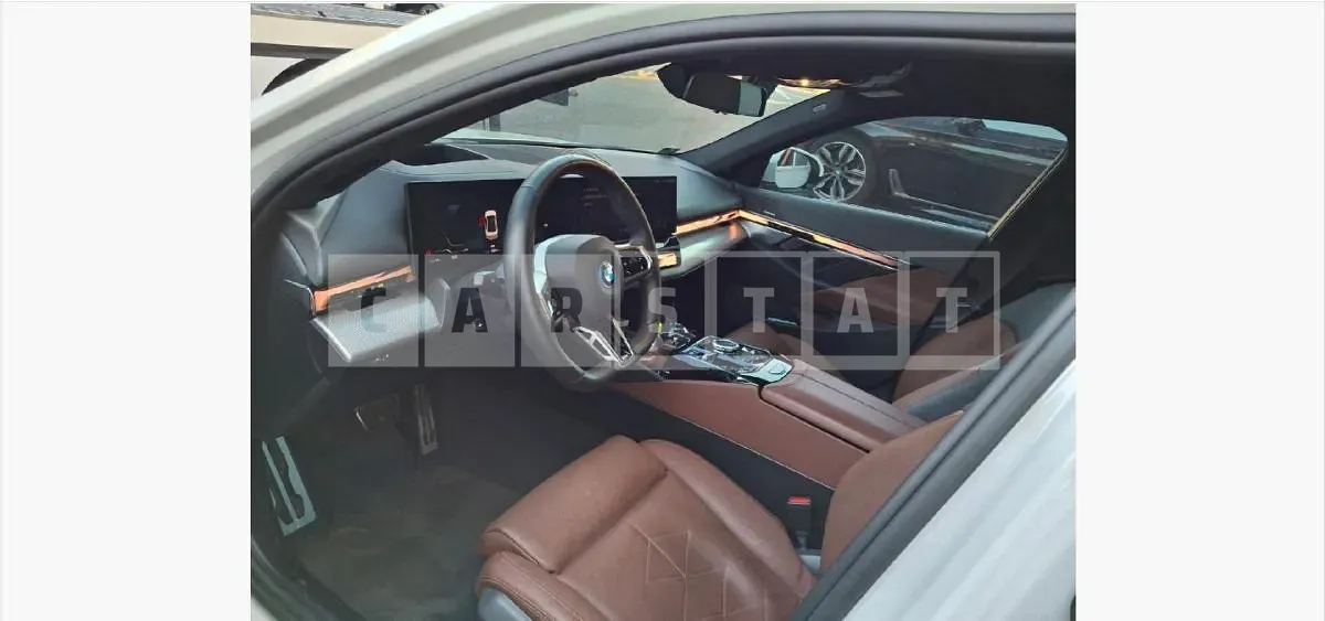 Photo 2 of 12: 2023 BMW i5 eDrive40 — Korean insurance auction