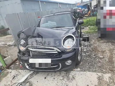 Photo 1 of 46: 2015 MINI Cooper Convertible, VIN WMWZN3107FT657049 — Korean insurance auction