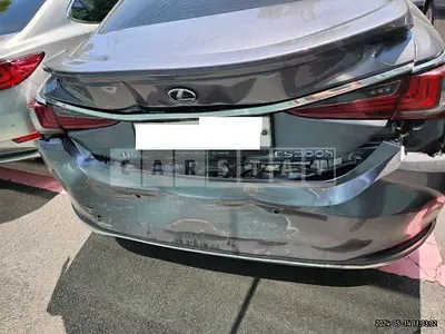 Photo 1 of 17: 2021 Lexus ES300h — Korean insurance auction
