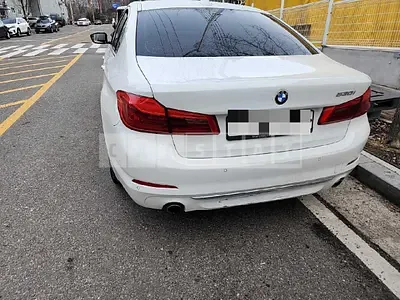 Photo 1 of 17: 2018 BMW 520i, VIN WBAJK710XJBP73227 — Korean insurance auction