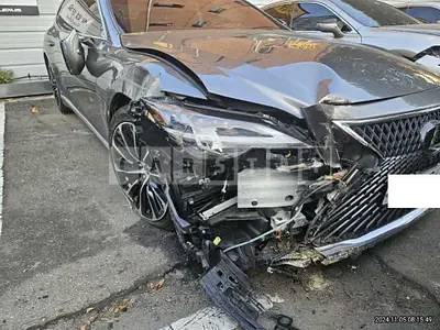 Photo 1 of 37: 2021 Lexus LS500 AWD — Korean insurance auction