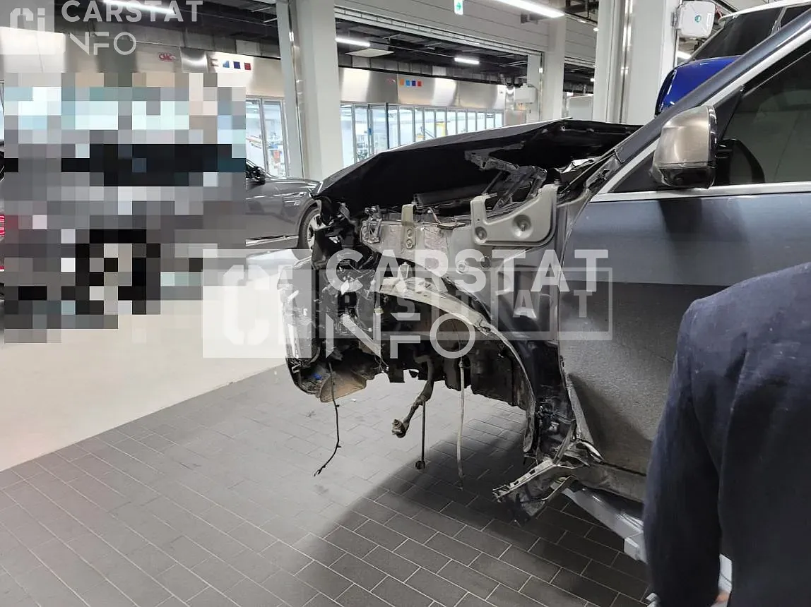 Photo 2 of 9: 2019 BMW X5 M50d, VIN WBACV0107KLK58298 — Korean insurance auction