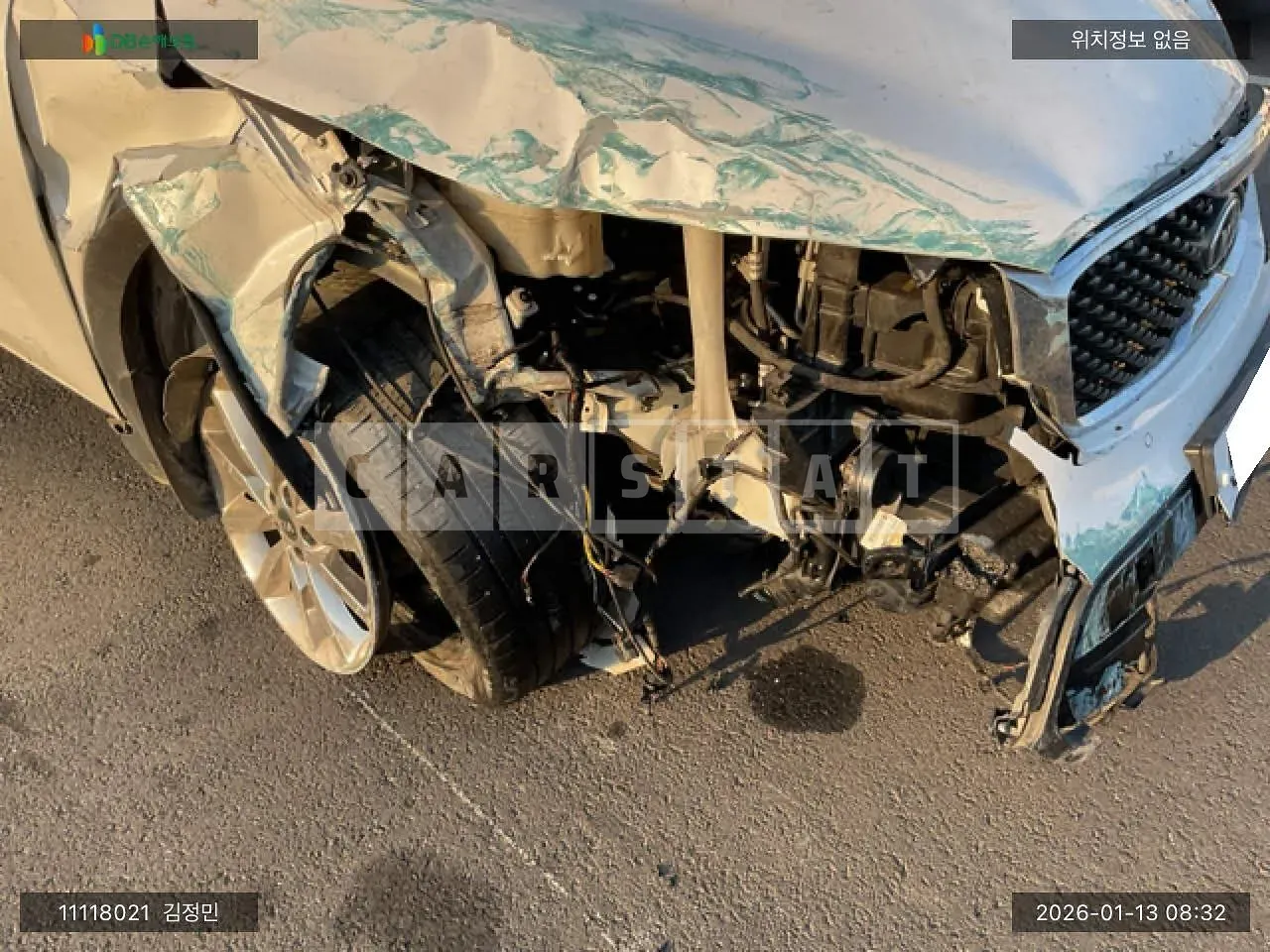 Photo 2 of 17: 2017 Kia Sorento, VIN KNAPH81ABHA305908 — Korean insurance auction