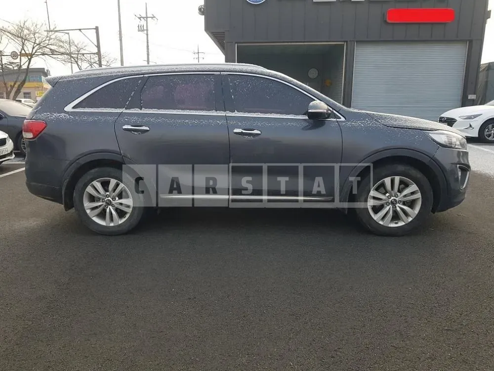 Photo 2 of 8: 2016 Kia Sorento, VIN KNAPS81ADGA204511 — Korean insurance auction