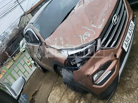 Photo 2 of 14: 2016 Hyundai Tucson, VIN KMHJ381ABGU000973 — Korean insurance auction