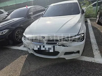 Photo 1 of 3: 2017 BMW 320i — Korean insurance auction