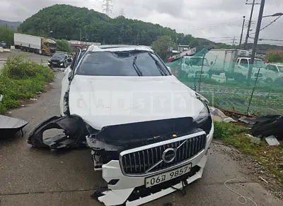 Photo 1 of 11: 2019 Volvo XC60 T6 AWD — Korean insurance auction