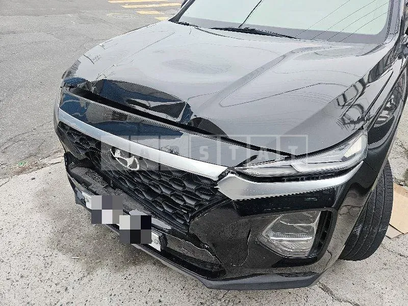 Photo 2 of 8: 2018 Hyundai Santa Fe TM — Korean insurance auction