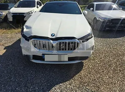Photo 1 of 26: 2023 BMW 520i — Korean insurance auction