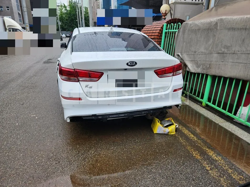 Photo 2 of 7: 2019 Kia K5 2.0(LPG), VIN KNAGS416BKA333333 — Korean insurance auction