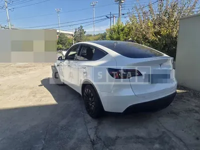 Photo 1 of 37: 2022 Tesla Model Y Long Range — Korean insurance auction