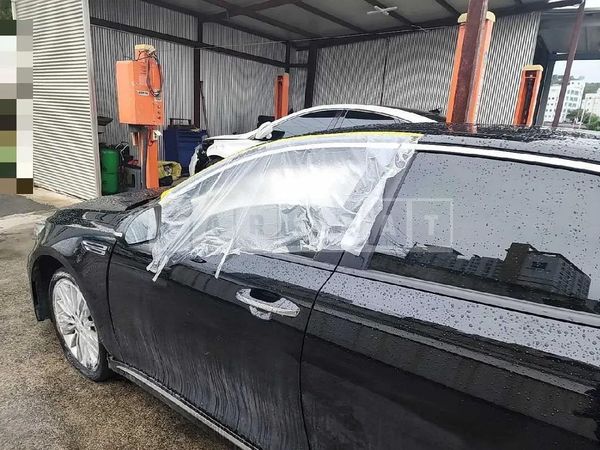Photo 2 of 29: 2018 Kia K5, VIN KNAGU411BKA319098 — Korean insurance auction