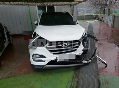 Photo 1 of 29: 2015 Hyundai Tucson TL 2.0, VIN KMHJ381ABGU018429 — Korean insurance auction
