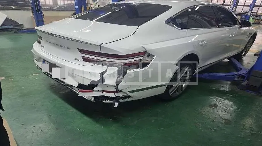 Photo 2 of 8: 2025 Genesis G80 — Korean insurance auction