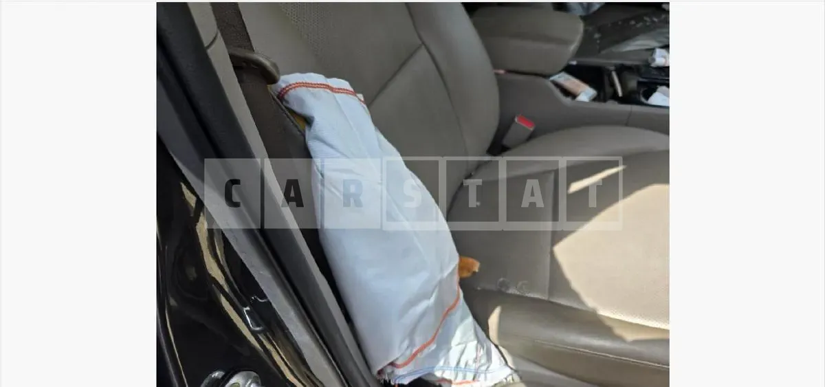 Photo 2 of 19: 2015 Kia Carnivals — Korean insurance auction