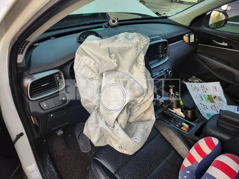 Photo 2 of 8: 2018 Kia Sorento — Korean insurance auction