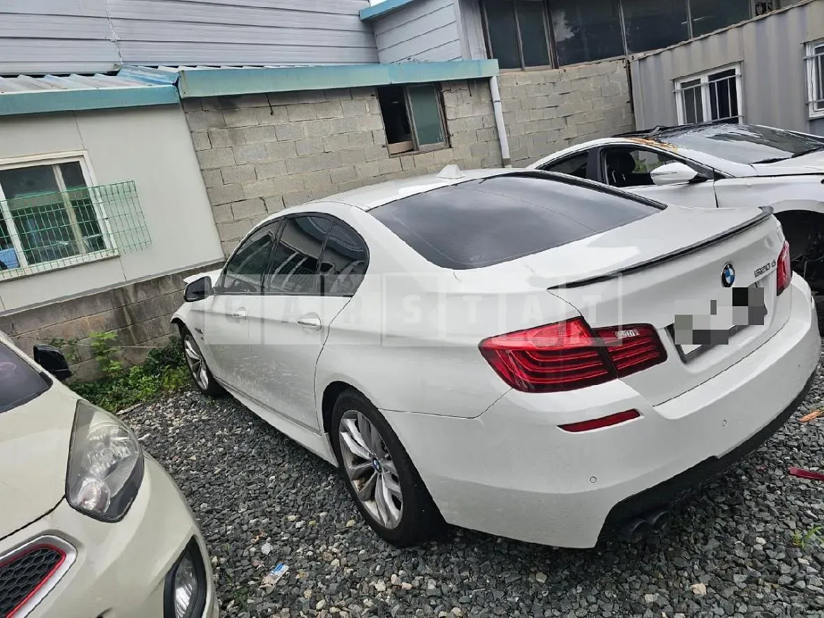 Photo 2 of 24: 2015 BMW 520d — Korean insurance auction