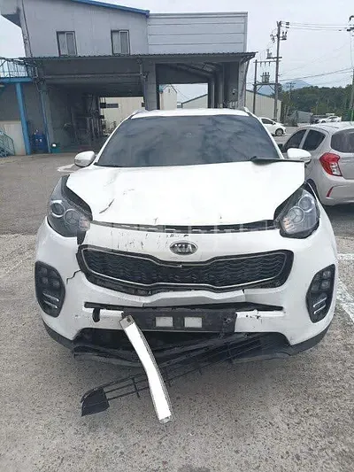 Photo 1 of 16: 2018 Kia Sportage, VIN KNAP6815GJK483391 — Korean insurance auction