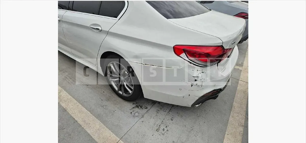 Photo 2 of 37: 2018 BMW 530i xDrive — Korean insurance auction
