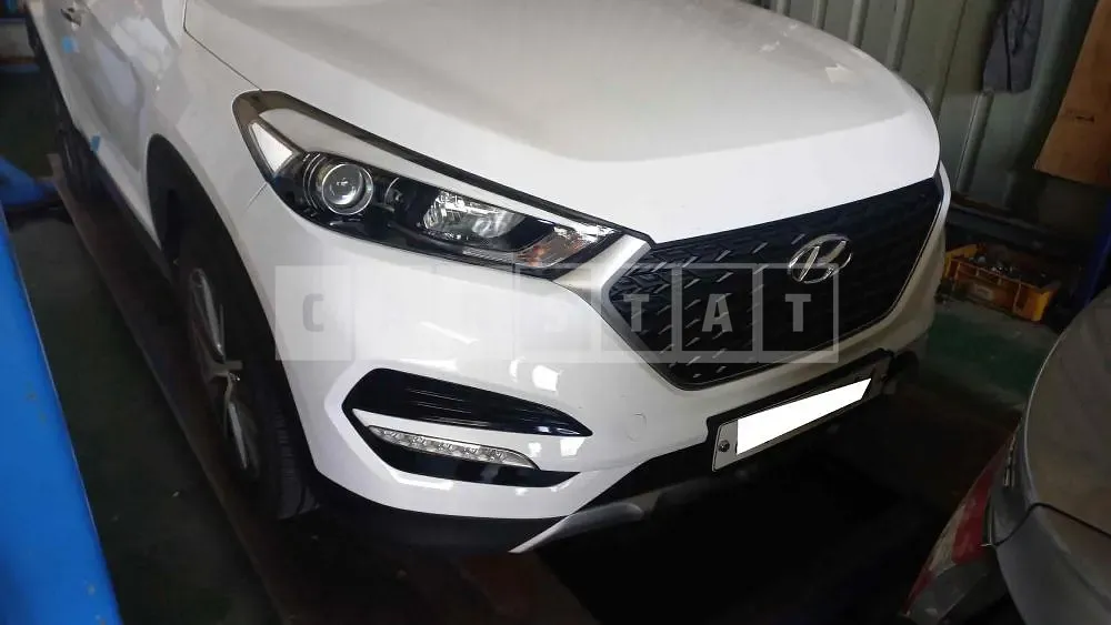 Photo 2 of 25: 2017 Hyundai Tucson, VIN KMHJ2812GHU454144 — Korean insurance auction