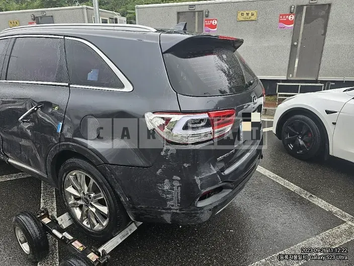 Photo 2 of 20: 2016 Kia Sorento R 2.0, VIN KNAPH81ABHA275647 — Korean insurance auction
