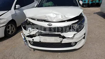 Photo 1 of 9: 2016 Kia K5, VIN KNAGX411BGA059691 — Korean insurance auction
