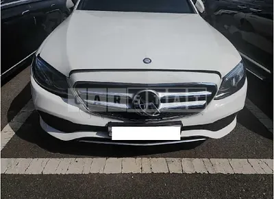 Photo 1 of 27: 2017 Mercedes-Benz E 300 — Korean insurance auction