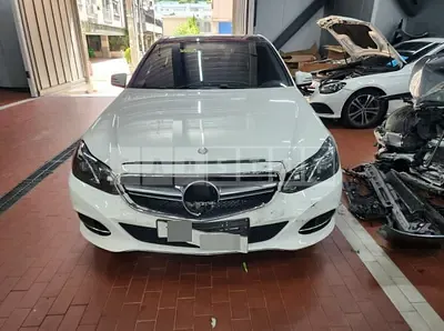 Photo 1 of 30: 2015 Mercedes-Benz E400 4Matic — Korean insurance auction