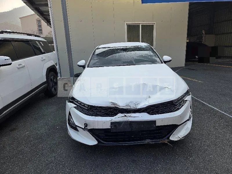 Photo 2 of 18: 2023 Kia K5 — Korean insurance auction