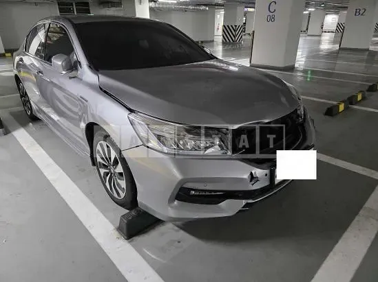 Photo 2 of 9: 2017 Honda Accord Hybrid — Korean insurance auction