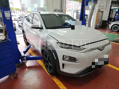 Photo 1 of 14: 2020 Hyundai Kona Electric, VIN KMHK381GFLU104825 — Korean insurance auction