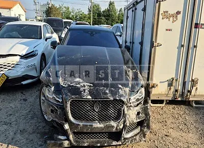 Photo 1 of 16: 2017 Jaguar XF 20d — Korean insurance auction