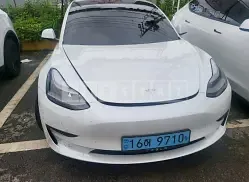 Photo 2 of 31: 2021 Tesla Model 3 Long Range, VIN 5YJ3E1EB3MF081338 — Korean insurance auction