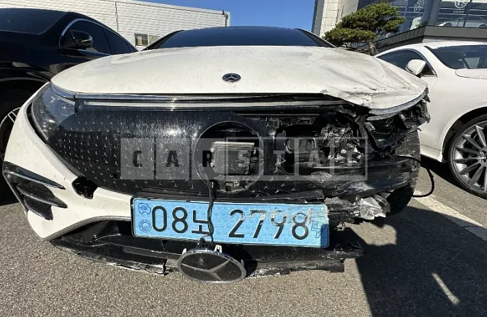 Photo 2 of 26: 2023 Mercedes-Benz EQS450 4Matic, VIN W1KCG2EB9PA039727 — Korean insurance auction
