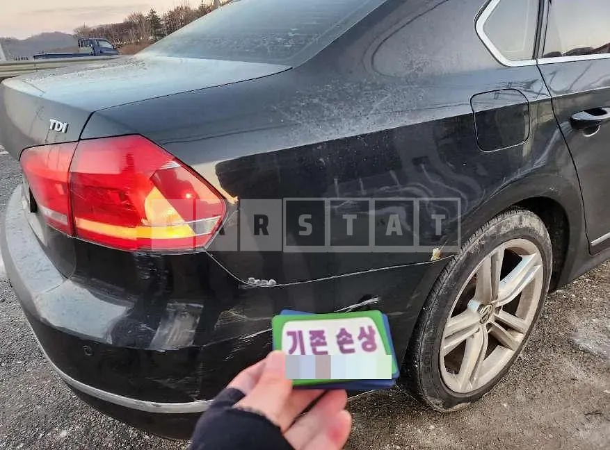 Photo 2 of 8: 2015 Volkswagen Passat 2.0 TDI — Korean insurance auction