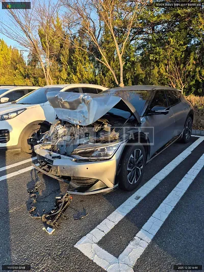 Photo 1 of 10: 2022 Kia EV6, VIN KNAC381CPNA053302 — Korean insurance auction